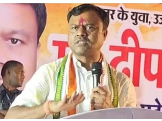 मोदी एक बार फिर से जुमलेबाजी करके गये – दीपक बैज