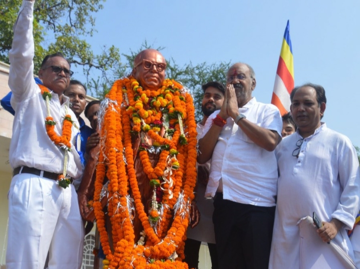 बाबा साहेब भीमराव अंबेडकर के आदर्शों पर चलते हुए ही भाजपा सरकार गरीबों और वंचितों के हित में कार्य कर रही है : बृजमोहन अग्रवाल