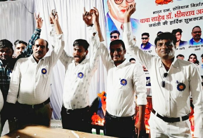 केक काट कर मनाया गया बाबा साहेब भीम राव अम्बेडकर जी का जन्मदिन…