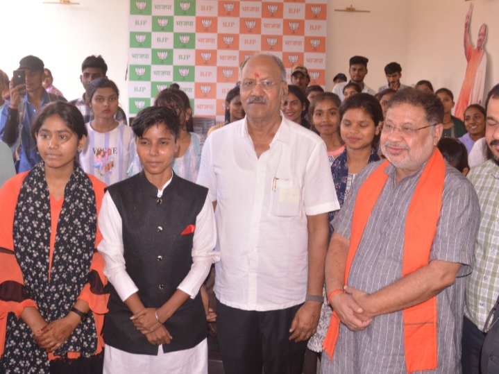 प्रधानमंत्री नरेंद्र मोदी जी के नेतृत्व में देश दिनों दिन तरक्की की नई इबारत लिख रहा – बृजमोहन अग्रवाल