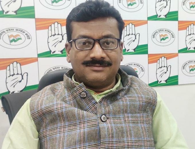 कांग्रेस की सरकार लोकतंत्र की स्थापना नहीं करती तो भाजपा का नामोनिशान नहीं होता – धनंजय सिंह ठाकुर