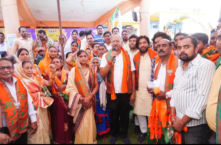 छत्तीसगढ़ प्रदेश साहू संघ के युवा प्रकोष्ठ अध्यक्ष के नेतृत्व में 200 से ज्यादा कार्यकर्ता भाजपा में हुए शामिल, बृजमोहन अग्रवाल ने किया स्वागत…