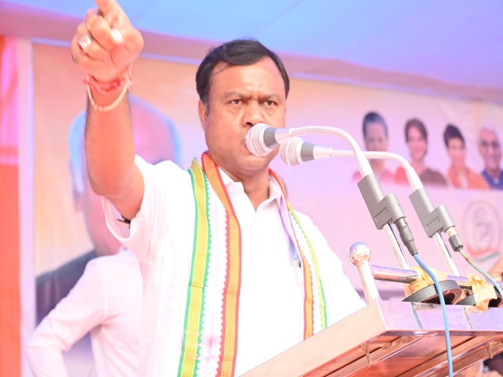 भाजपा संविधान बदलना, आरक्षण खत्म करना चाहती है – दीपक बैज