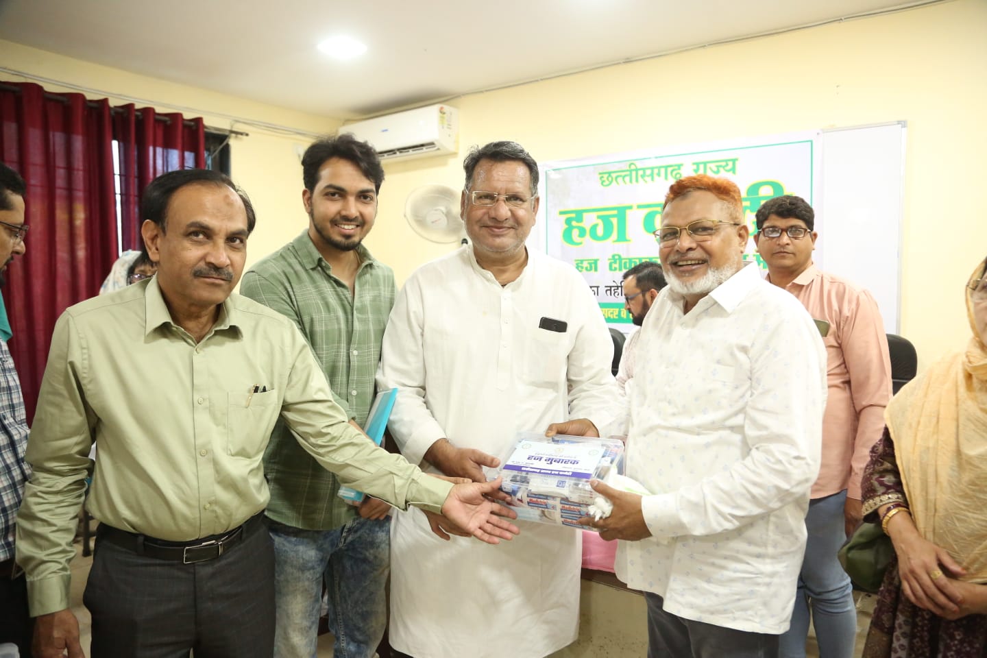 हज्जे बैतुल्लाह जाने वाले जायरीनों का हुआ टीकाकरण…