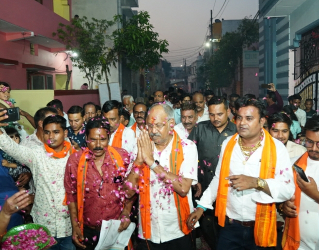 बृजमोहन अग्रवाल ने अपने विधानसभा क्षेत्र में रोड शो कर जनता से लोकसभा चुनाव में फिर से इतिहास दोहराने की बात कही…