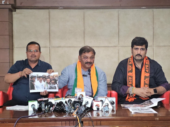 गौवंश और साधु-संतों की हत्या करवाने का कांग्रेस का पुराना इतिहास रहा है – संतोष पाण्डेय