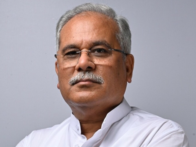 स्वामी आत्मानंद जी छत्तीसगढ़ का गौरव हैं, उनका नाम हटाकर पछताएगी भाजपा : भूपेश बघेल