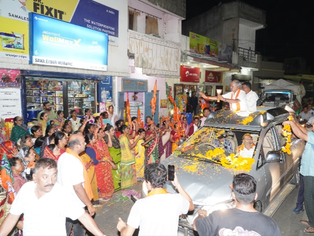 संबलपुर में बृजमोहन अग्रवाल का शानदार रोड शो…