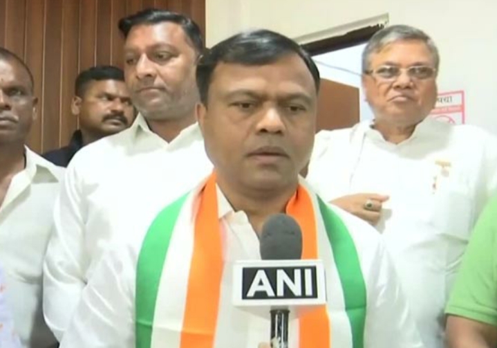 सरकार बताये नक्सलियों से सुझाव मांगने के पहले कोई वार्तालाप हुआ क्या? – कांग्रेस