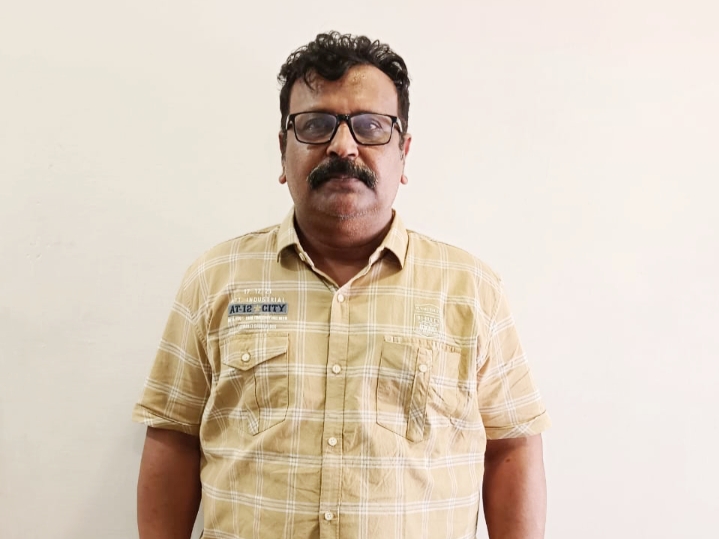 03 करोड़ रूपये की धोखाधड़ी करने वाला फरार स्थाई वारंटी आसिफ मेमन गिरफ्तार… एण्टी क्राईम एण्ड साईबर यूनिट टीम की रही अहम भूमिका…