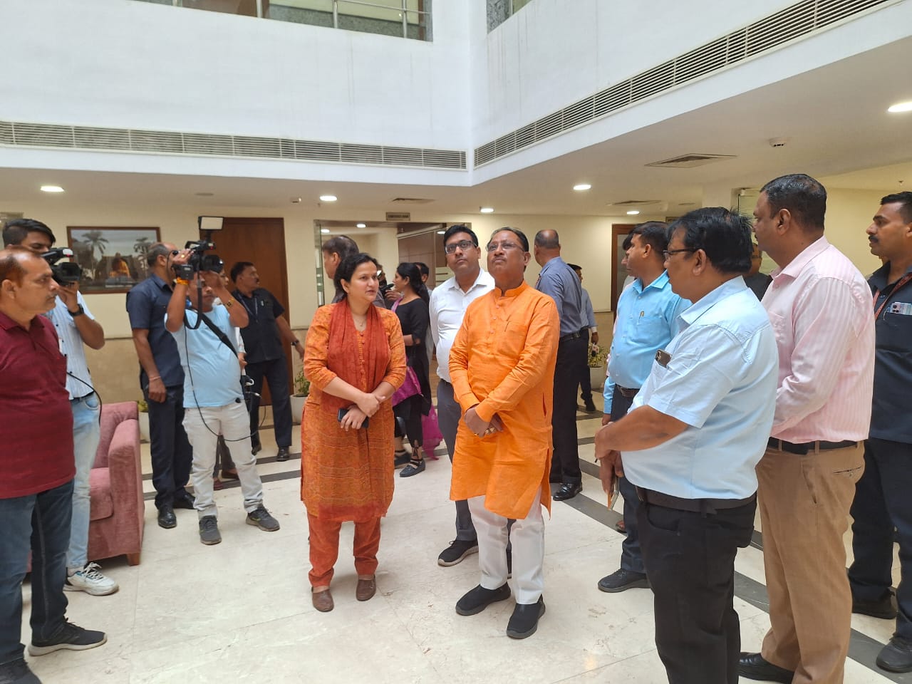 मुख्यमंत्री विष्णुदेव साय ने छत्तीसगढ़ निवास का लिया जायजा…