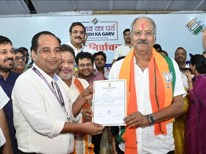 बृजमोहन अग्रवाल ने एक बार फिर रचा इतिहास, लोकसभा चुनाव में छत्तीसगढ़ में रिकॉर्ड मतों से जीत हासिल…