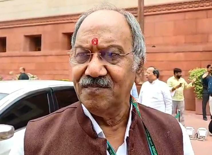 प्रधानमंत्री नरेंद्र मोदी के संबोधन में हंगामा करने पर बृजमोहन अग्रवाल ने विपक्ष की आलोचना की…