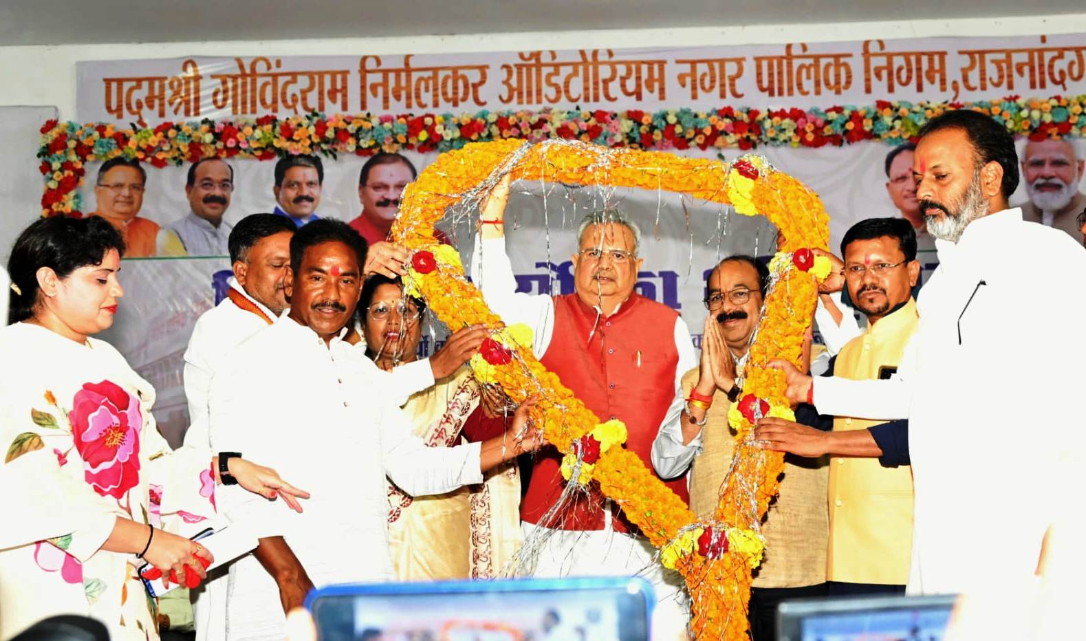विधानसभा अध्यक्ष डॉ. रमन सिंह और उप मुख्यमंत्री अरुण साव ने 13.81 करोड़ रुपए के 96 विकास कार्यों का किया भूमिपूजन…
