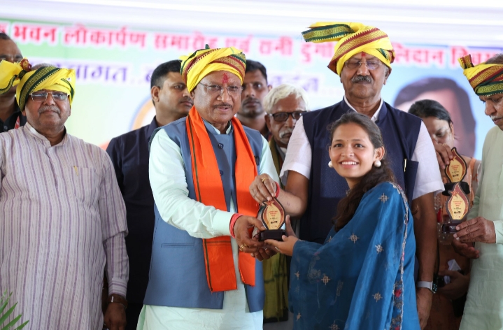 आजादी की लड़ाई में जनजातीय समाज का महत्वपूर्ण योगदान : मुख्यमंत्री श्री साय