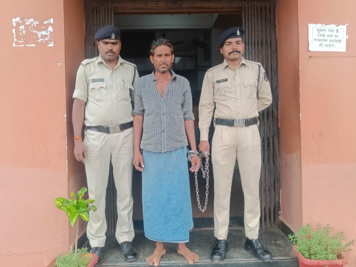 थाना कबीर नगर क्षेत्र के सोनडोंगरी में चाकू गोद कर हत्या, आरोपी मो. अल्ताफ गिरफ्तार अन्य 2 की तलाश जारी…