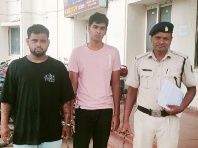 वाहन एक्सीडेंट उपरांत मारपीट कर घटना के फरार आरोपी गिरफ्तार…