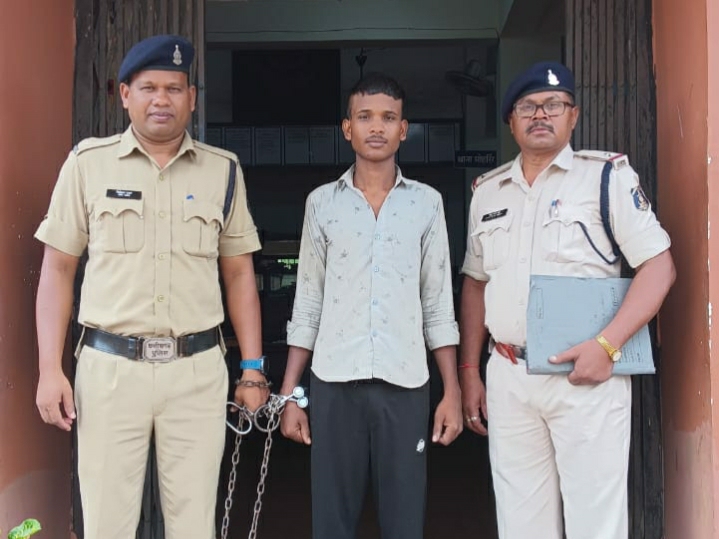 सोनडोंगरी हत्या कांड मे फरार आरोपी मो. आरिफ एवं विधि से संघर्षरत बालक गिरफ्तार…