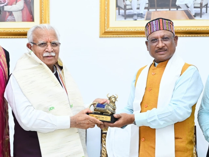 मुख्यमंत्री विष्णु देव साय से केन्द्रीय मंत्री मनोहर लाल खट्टर ने की सौजन्य मुलाकात…