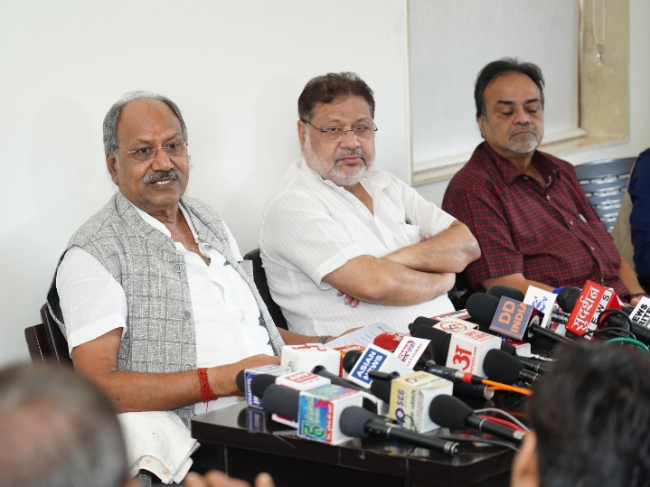 बृजमोहन ने रखा अपनी उपलब्धियों का ब्यौरा, तेज होगी रायपुर के विकास की गति…