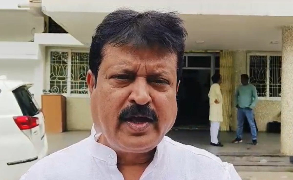 सोशल मीडिया पर वायरल कार्टून कांग्रेस की दयनीय स्थिति और अंधकारमय राजनीतिक भविष्य का आईना : संजय श्रीवास्तव