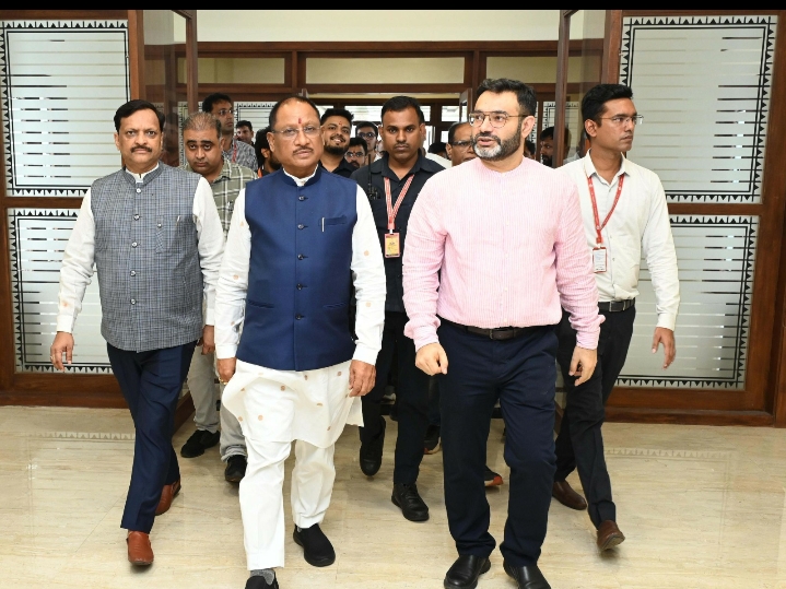 मुख्यमंत्री विष्णु देव साय ने नवा रायपुर में नवनिर्मित मुख्यमंत्री निवास का किया अवलोकन…