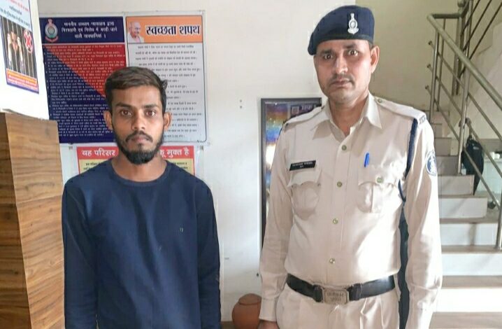 गर्लफ्रेंड को हत्या करने के नियत से चाकू मारने वाले आरोपी चरणदास गायकवाड़ गिरफ्तार…