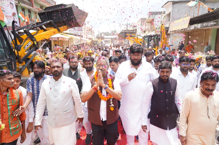 गरियाबंद में सांसद बृजमोहन अग्रवाल का ऐतिहासिक स्वागत…