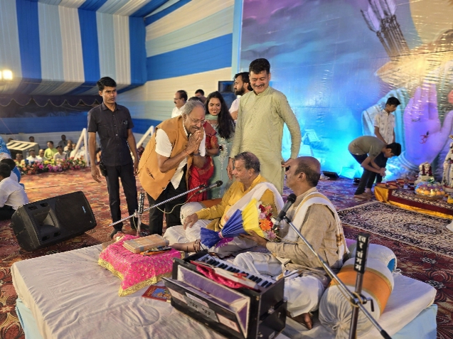 श्री कृष्ण का बचपन चंचलता तो युवावस्था प्रेम और भक्ति का संदेश देता है: बृजमोहन अग्रवाल