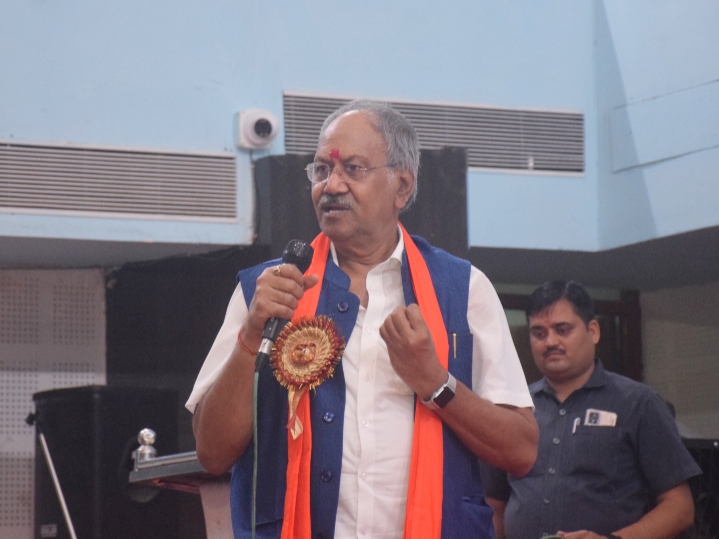 सांसद बृजमोहन अग्रवाल ने शिक्षकों को किया सम्मानित…
