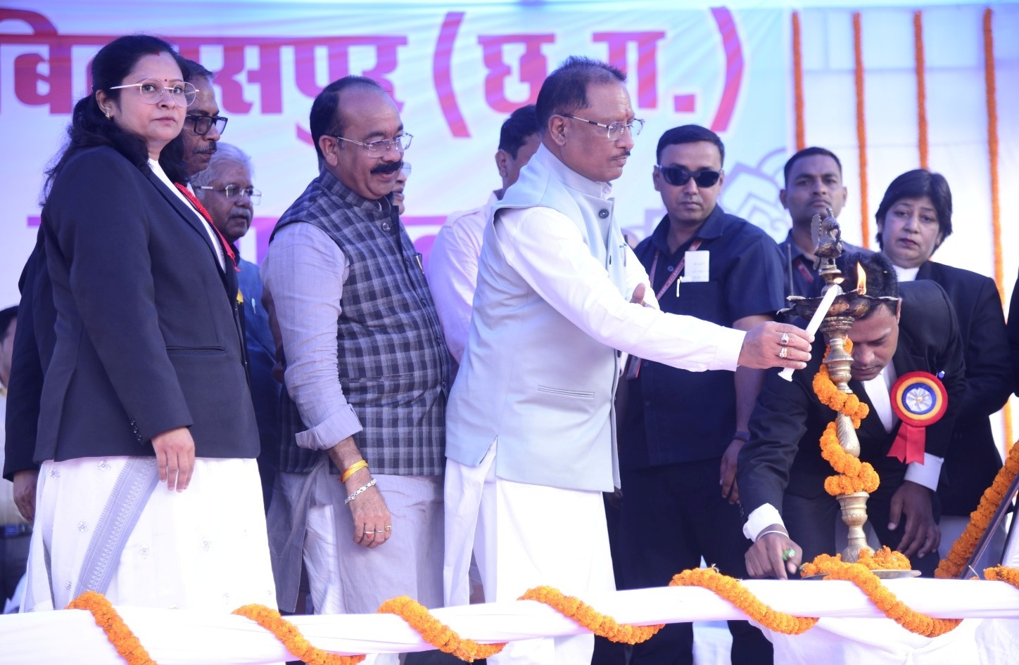 मुख्यमंत्री बिलासपुर जिला अधिवक्ता संघ के शपथ ग्रहण समारोह में हुए शामिल…