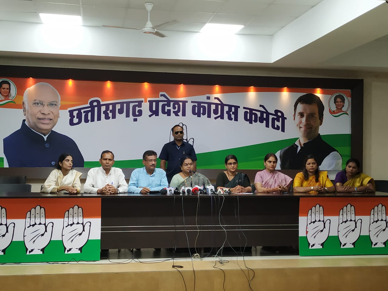 महिला कांग्रेस 10 सितंबर को करेगी मुख्यमंत्री निवास का घेराव…