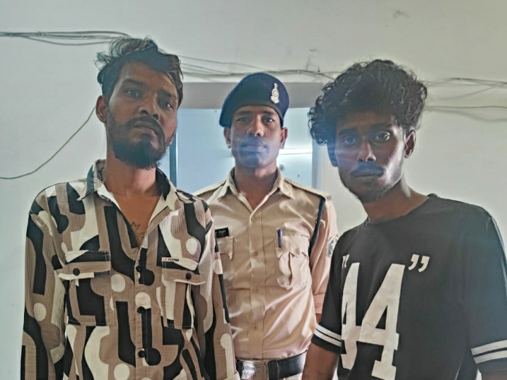 सोने की चैन एवं मोबाइल फोन लूट करने वाले आरोपी मनीष सागर एवं हमेश उर्फ सुबे गिरफ्तार…