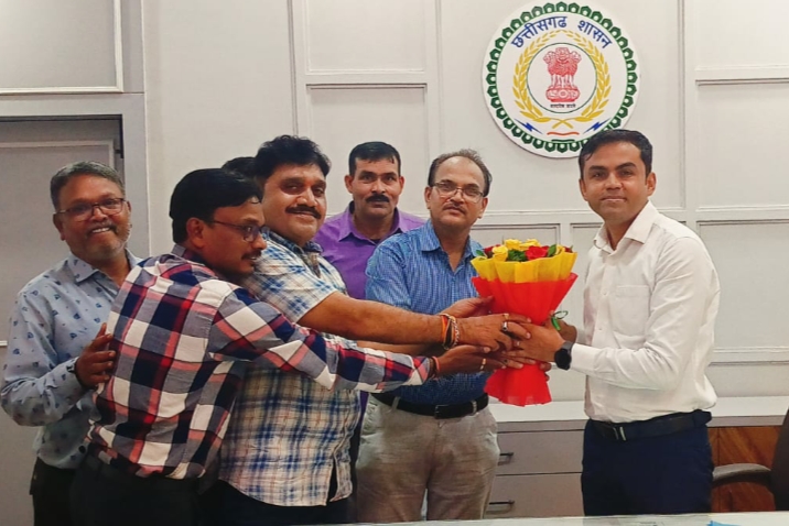 नंदिनी रोड में तोड़ फोड़ से MLA की नाराज़गी बाद रातों रात भिलाई निगम को मिले नये कमिश्नर, नगरीय निकाय मंत्री और सीएम से चर्चा बाद निर्णय…