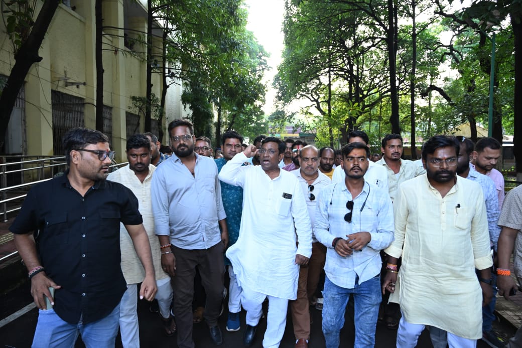 पंकज शर्मा के नेतृत्व में सैकड़ो की संख्या में कांग्रेसजनों ने रायपुर कलेक्टर को सौंपा ज्ञापन…