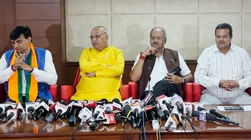 भाजपा अब तक की सबसे बड़ी जीत दर्ज करने के संकल्प और विश्वास के साथ मैदान में : बृजमोहन अग्रवाल 