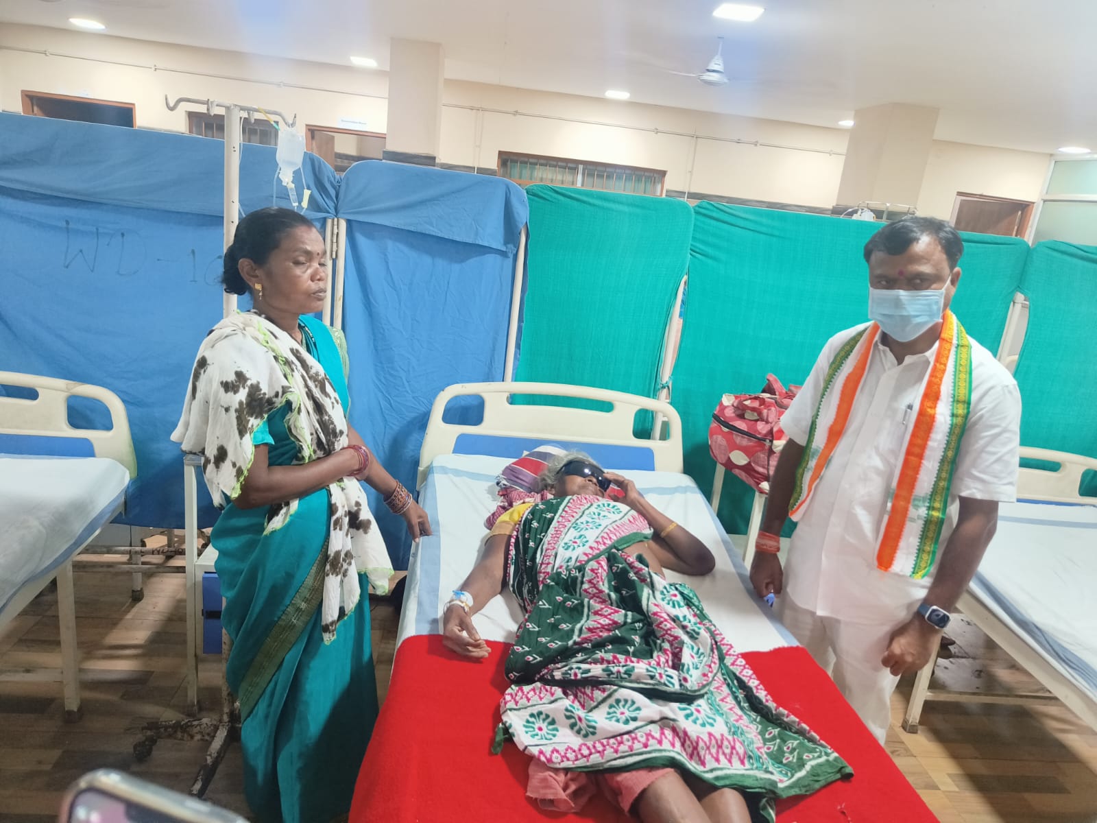 प्रदेश कांग्रेस अध्यक्ष दीपक बैज मिले दंतेवाड़ा नेत्र कांड के पीड़ितों से…