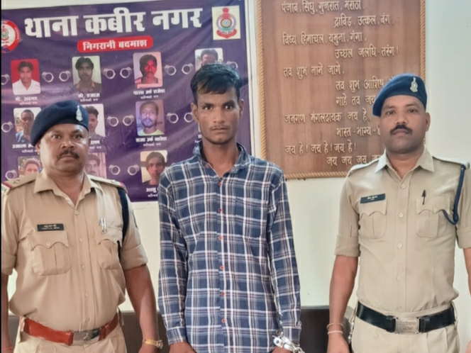 धारदार चाकू के साथ आरोपी सोहेल खान गिरफ्तार…