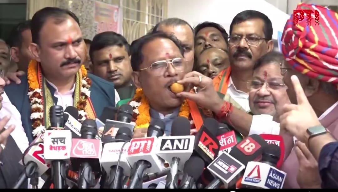 दक्षिण उपचुनाव की जीत के लिए विष्णुदेव साय ने किया कार्यकर्ताओं और जनता का अभिवादन…