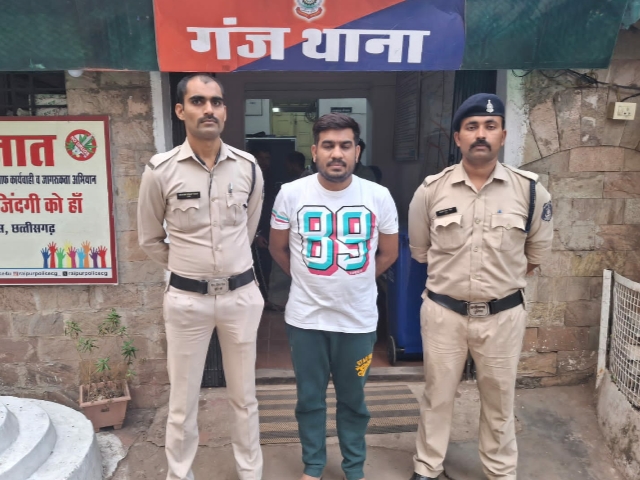 24 परगना कोलकाता में महादेव 364 पैनल से ऑनलाईन सट्टा का संचालन करने वाला फरार मुख्य आरोपी मोहित सोमानी गिरफ्तार…