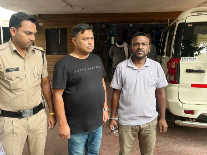 मकान दिलाने के नाम पर करोडों रूपयें के धोखाधडी, आरोपी राकेश मंडल और पुनीत सिंह परिहार गिरफ्तार…