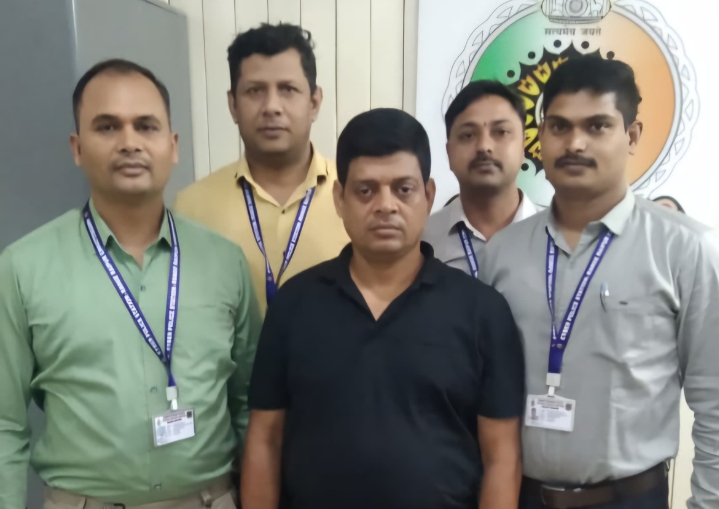 शेयर ट्रेडिंग के नाम से ठगी करने वाला आरोपी 24 परगना वेस्ट बंगाल से गिरफ्तार…