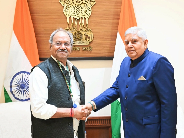 छत्तीसगढ़ के विकास के लिए उपराष्ट्रपति जगदीप धनखड़ से मिले सांसद बृजमोहन…
