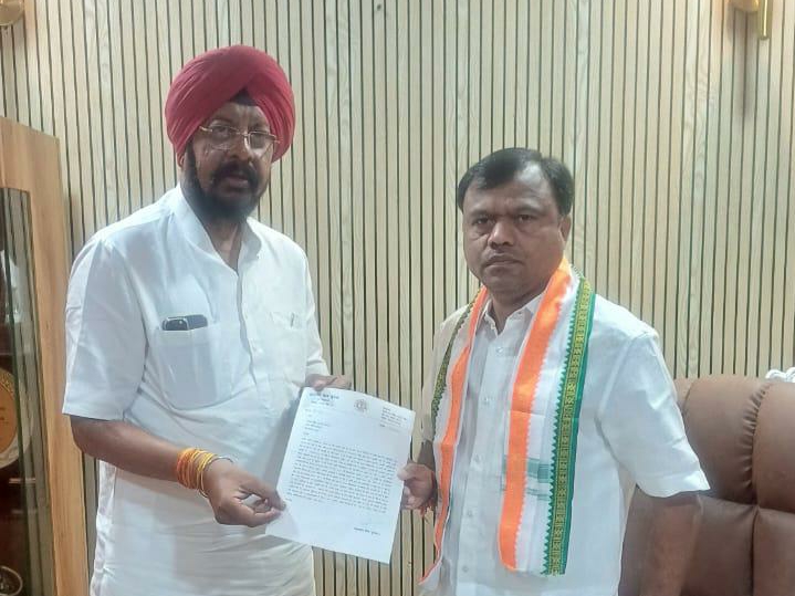 कांग्रेस पार्टी को नुकसान पहुंचाने वाले अजीत कुकरेजा एवं आनंद कुकरेजा को कांग्रेस में वापसी न दी जाए – पूर्व विधायक कुलदीप जुनेजा