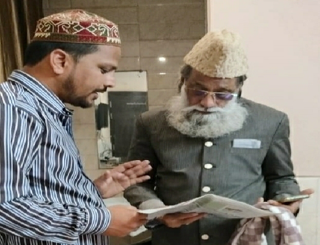 बरेली शरीफ से रायपुर पहुंचे आला हज़रत के चश्मों चिराग तौसीफ रज़ा खान, हरियर एक्सप्रेस न्यूज़ के संपादक ने की सौजन्य मुलाकात…