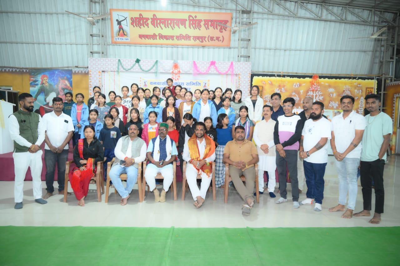 सनातन धर्म के ध्वजावाहक बसंत अग्रवाल का जन्मदिन धूमधाम से मनाया गया…