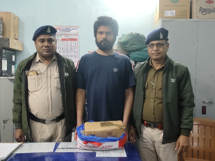 गांजा के साथ 01 महिला आरोपी सहित कुल 02 आरोपी गिरफ्तार…