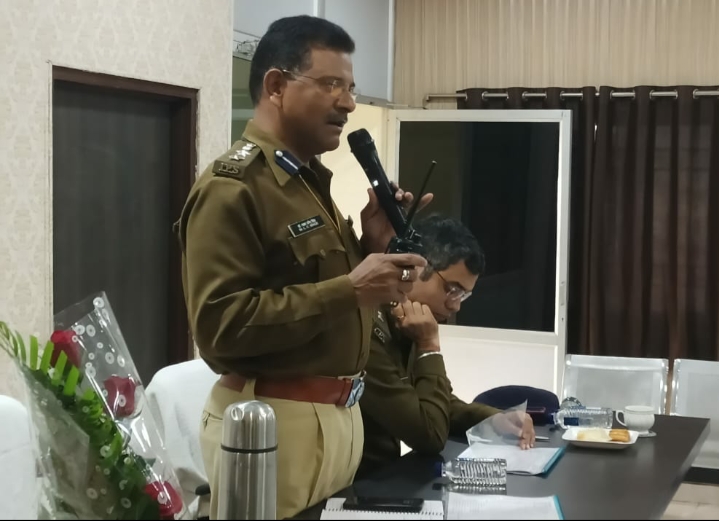 SSP डॉ. लाल उमेंद सिंह ने ली ट्रैफिक अधिकारी कर्मचारियों की बैठक…