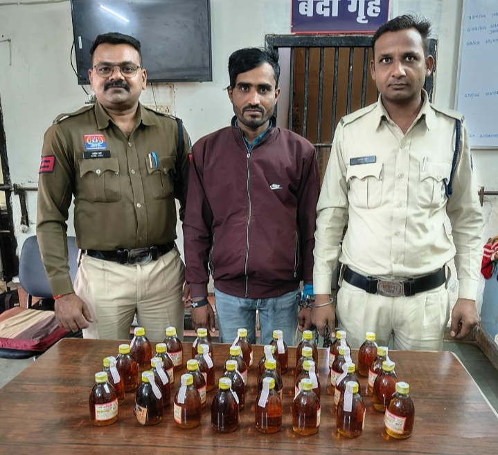 अवैध रूप से शराब का परिवहन करते आरोपी नंद कुमार धीवर गिरफ्तार…