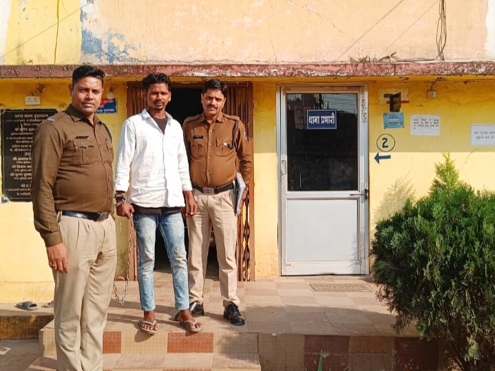 जानलेवा हमला करने वाला फरार आरोपी तुलेश्वर उर्फ टिल्लू सोनकर चढ़ा पुलिस के हत्थे